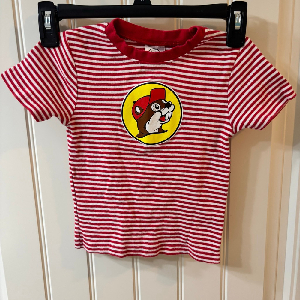 Buc-ee's Short Sleeve Tee 2T Red White Striped EUC no cracking